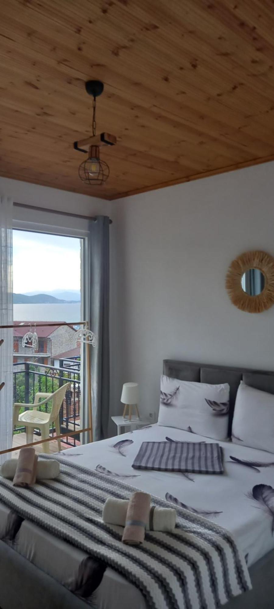 Roleo Guest House Lini Екстериор снимка