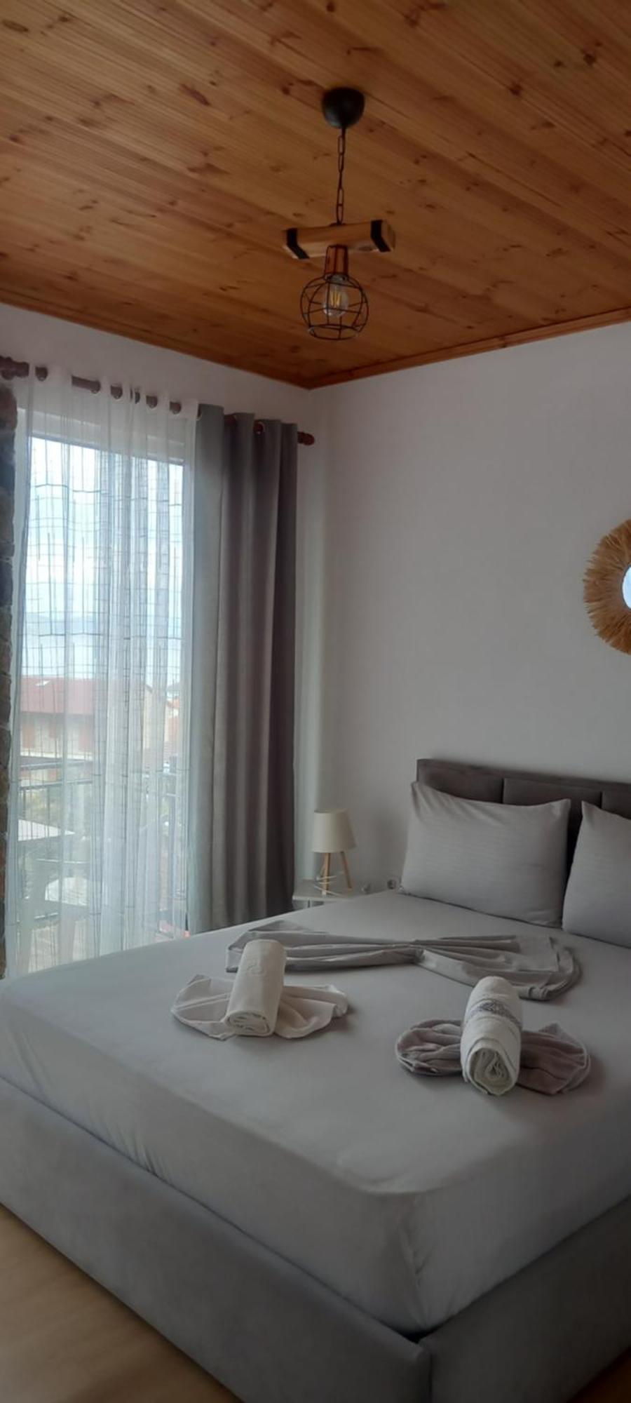 Roleo Guest House Lini Екстериор снимка