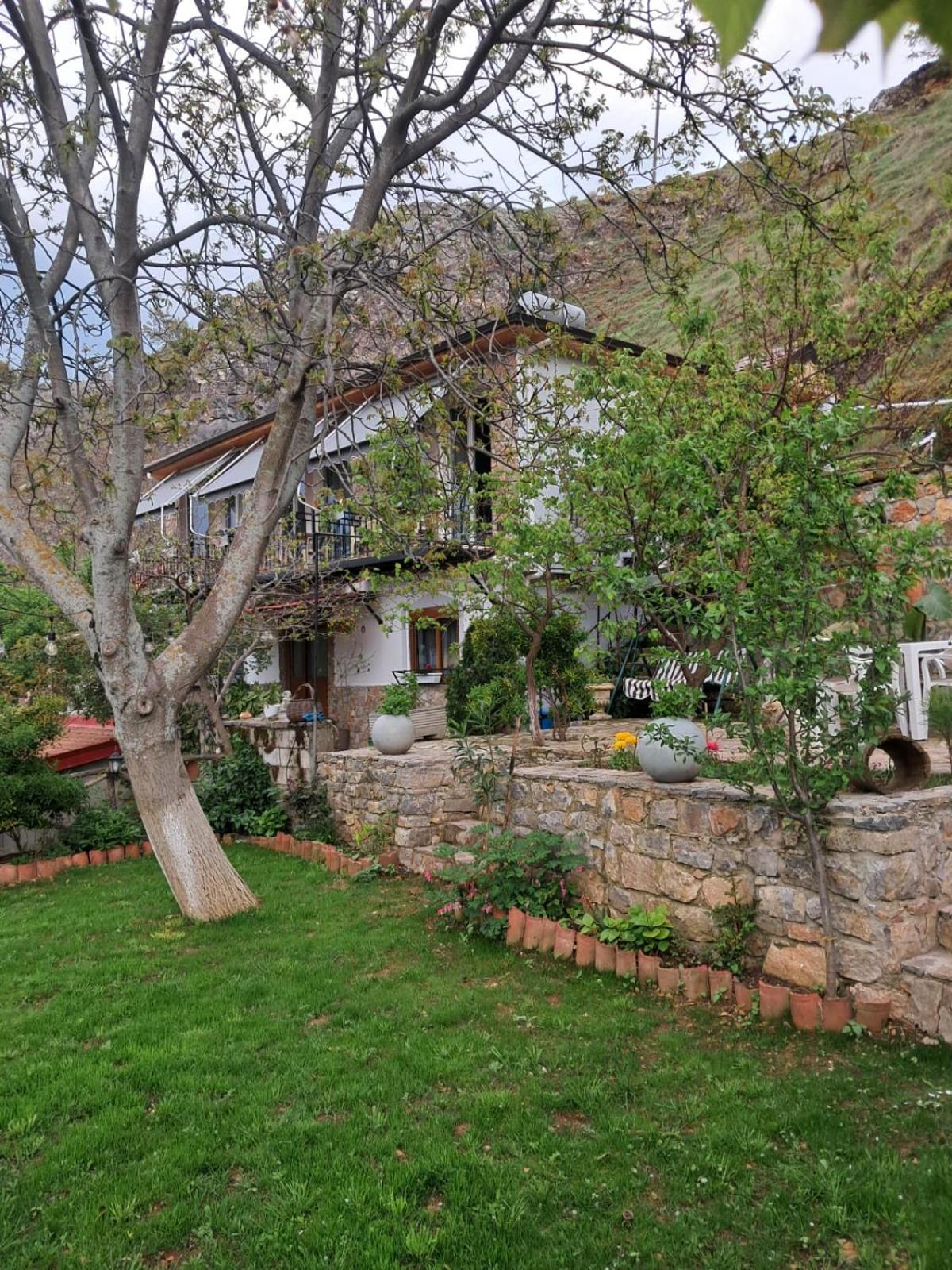 Roleo Guest House Lini Екстериор снимка